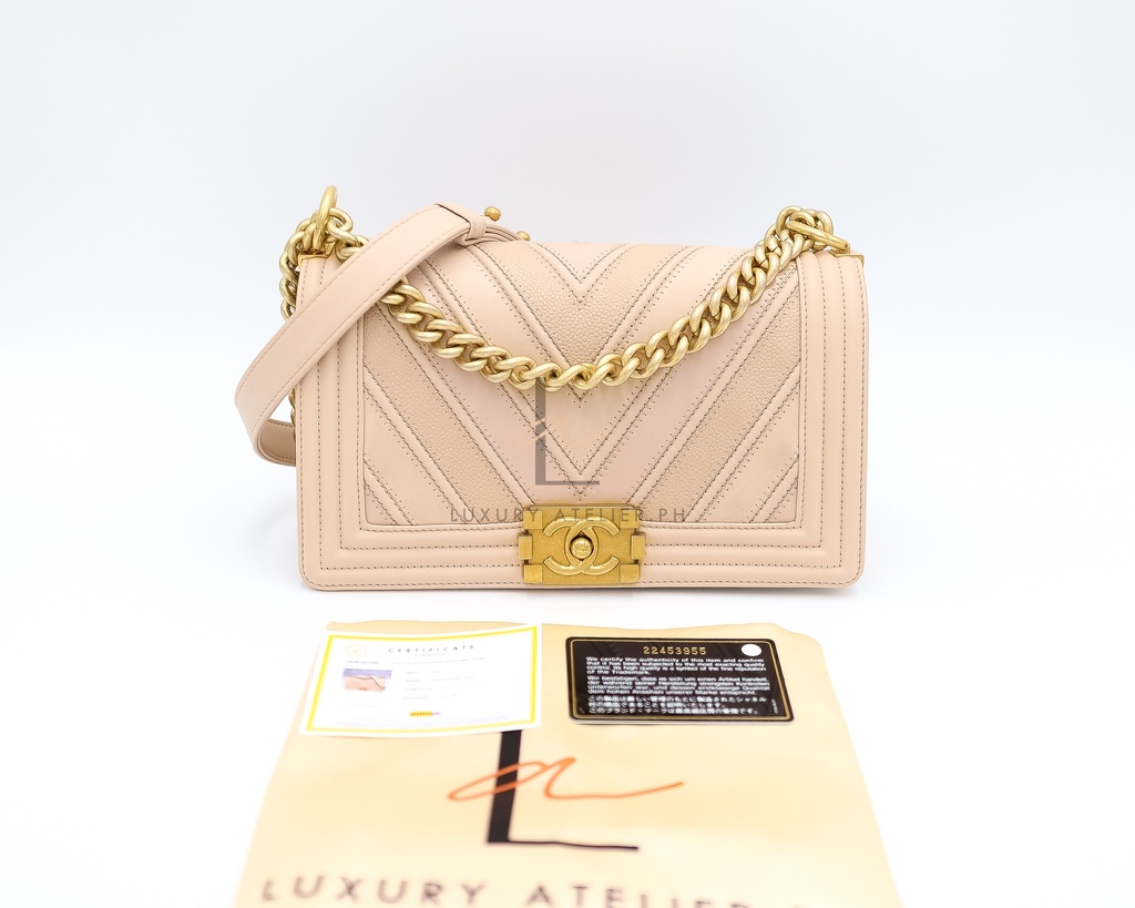 Chanel Chevron Boy Medium Pink | S22453955
