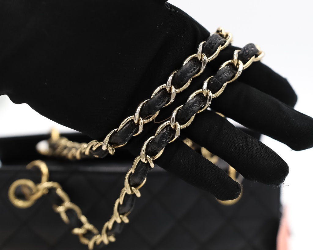 Chanel Petite Timeless Tote Black | S10984166