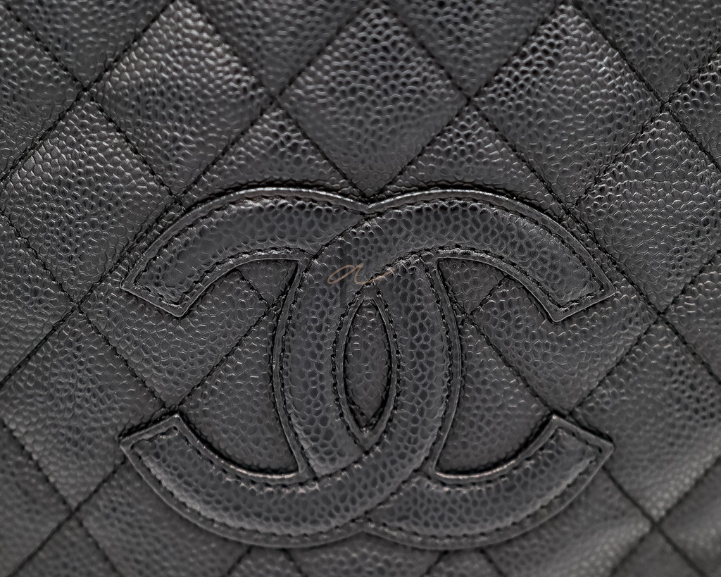 Chanel Petite Timeless Tote Black | S10984166